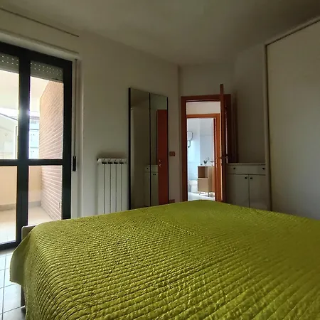 Nelly House - Con Piscina E Posto Auto Al Coperto דירה